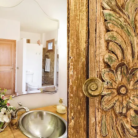 וילה Spacious With Pool And Sea View In *