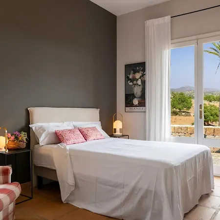 וילה Spacious With Pool And Sea View In *